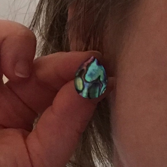 Teardrop Stud Earrings in Shell - Picture 4 of 6